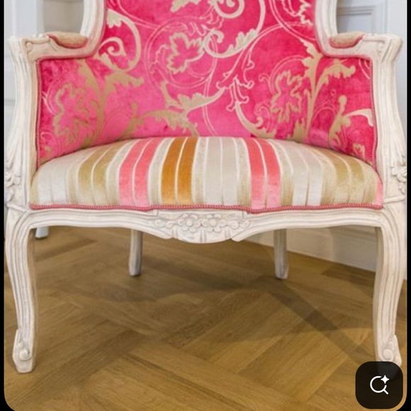 Meet your Posher, Nina - Picture 4 of 16